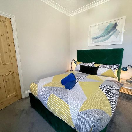 Edwardian City Centre House For Big Groups, Offroad Parking & Hot Tub! Cardiff Esterno foto