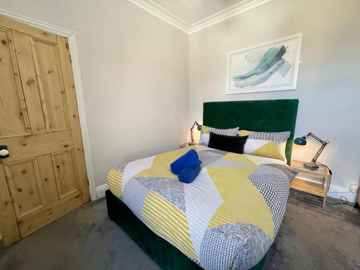 Edwardian City Centre House For Big Groups, Offroad Parking & Hot Tub! Cardiff Esterno foto