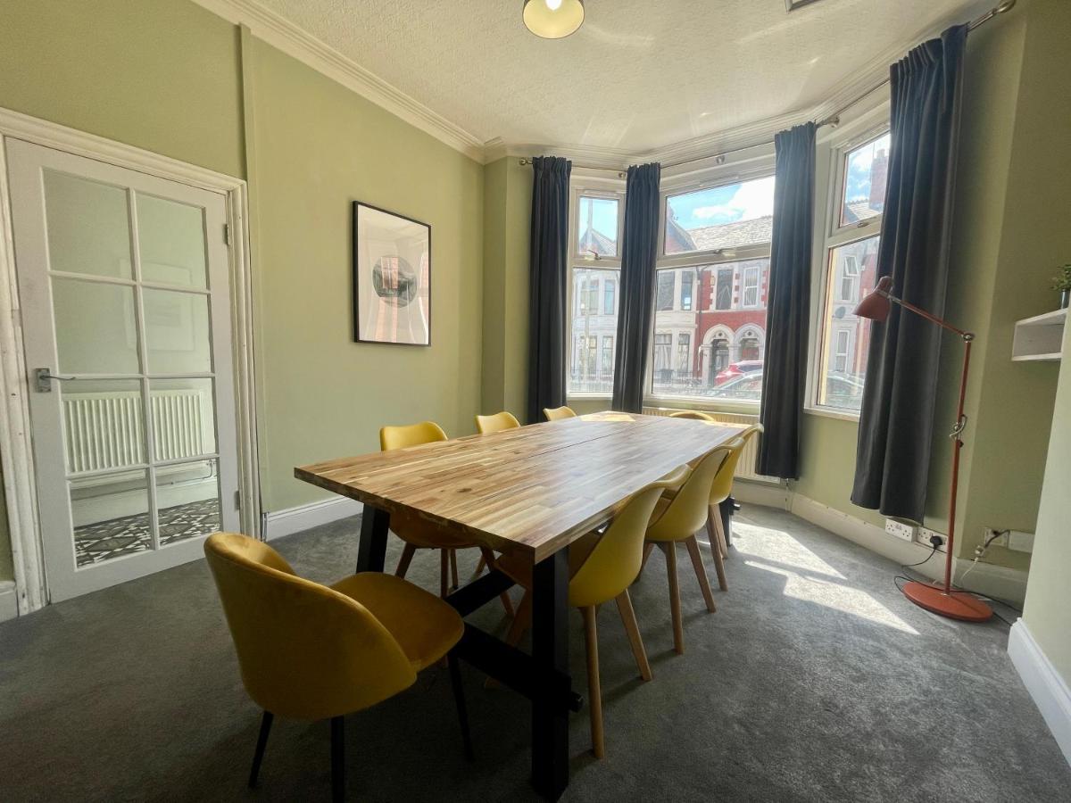 Edwardian City Centre House For Big Groups, Offroad Parking & Hot Tub! Cardiff Esterno foto