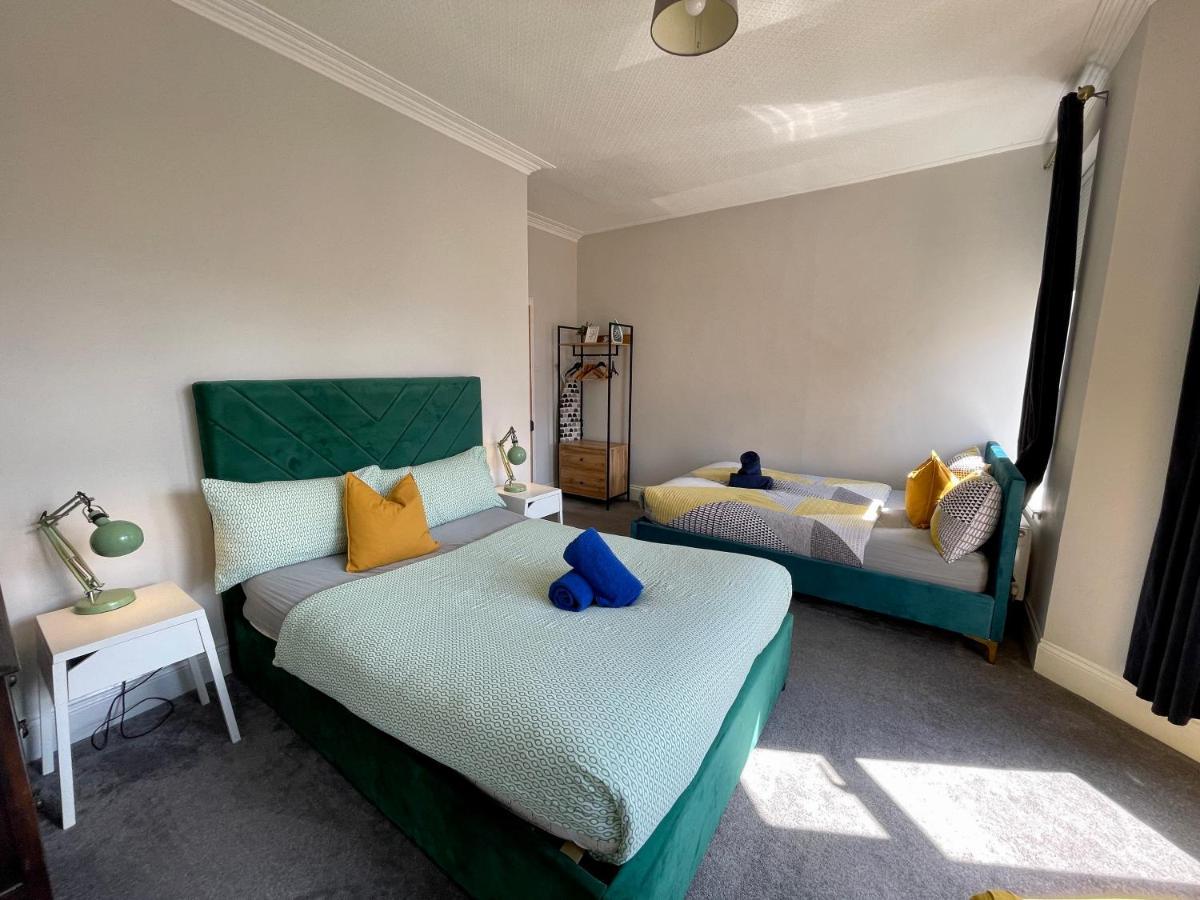 Edwardian City Centre House For Big Groups, Offroad Parking & Hot Tub! Cardiff Esterno foto