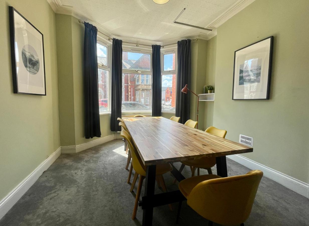 Edwardian City Centre House For Big Groups, Offroad Parking & Hot Tub! Cardiff Esterno foto