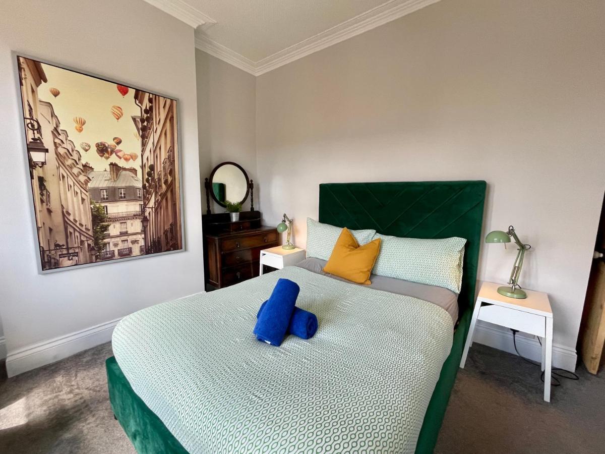 Edwardian City Centre House For Big Groups, Offroad Parking & Hot Tub! Cardiff Esterno foto